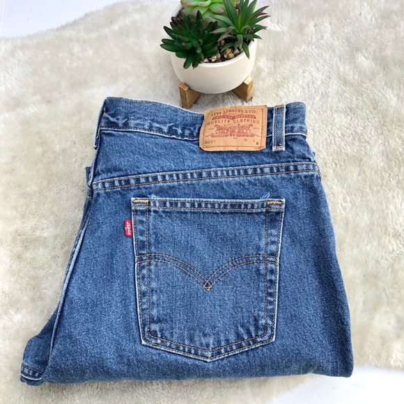 *Levi's 505 | Vintage High Rise Straight Leg Jeans - Picture 7 of 9